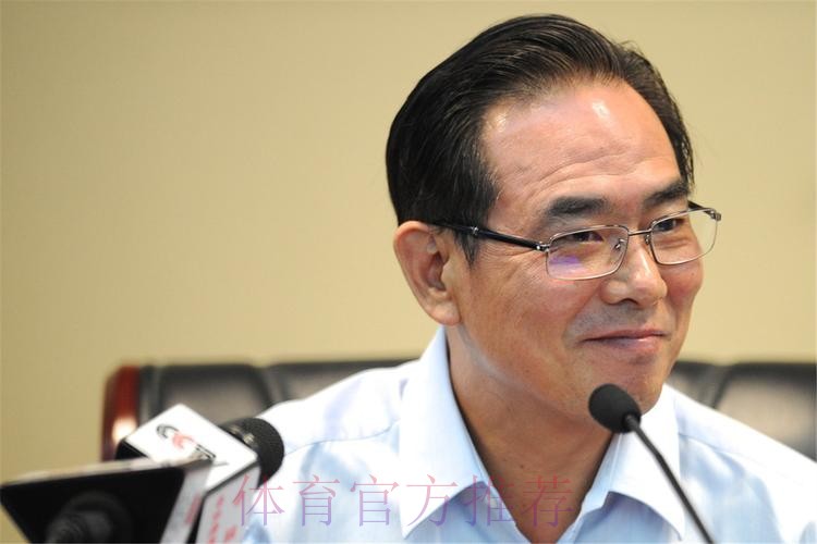 中国足协主席蔡振华出席第65届国际足联代表大会 与国际足联签订合作协议 中国足协主席蔡振华出席第65届国际足联代表大会 与国际足联签订合作协议